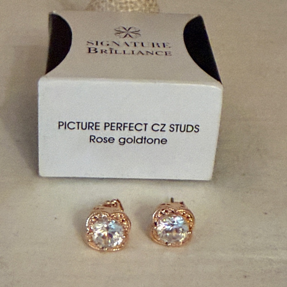 Avon Signature Picture Perfect CZ Studs Rose Gold Fashion Earrings